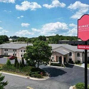 Namaste Inn & Suites Dawsonville